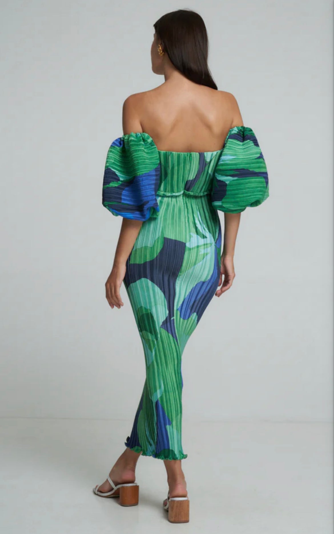 Sirene Sleeveless Gown - Capri Green - Size 10 - Rentrobe
